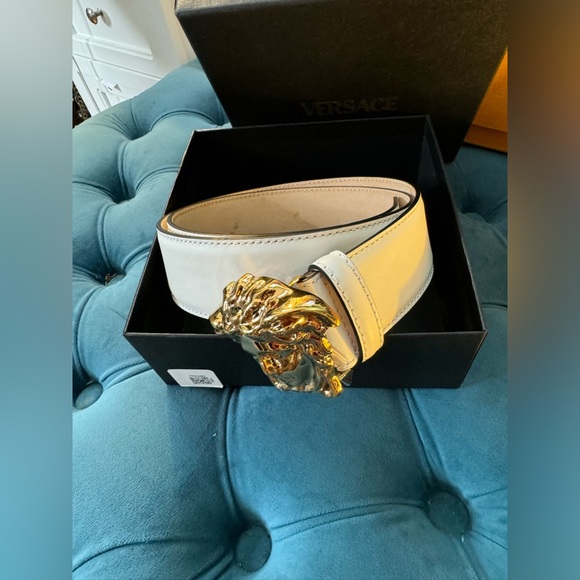 Versace La Medusa Thick Leather Belt! NEW … size 80cm with box - Picture 4 of 6